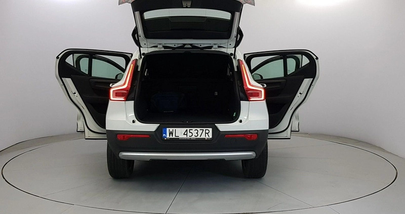 Volvo XC 40 cena 122900 przebieg: 94000, rok produkcji 2021 z Wąchock małe 631